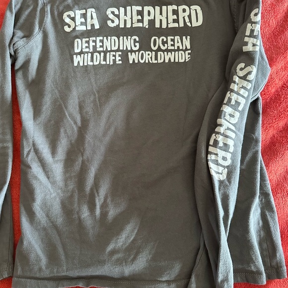 Sea Shepherd Jolly Roger Women’s Gray Long Sleeve Tee Tshirt M - Picture 3 of 7
